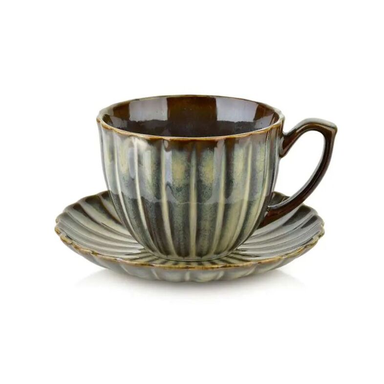 Filiżanka ze spodkiem